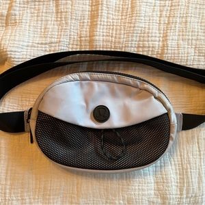Lululemon belt bag
